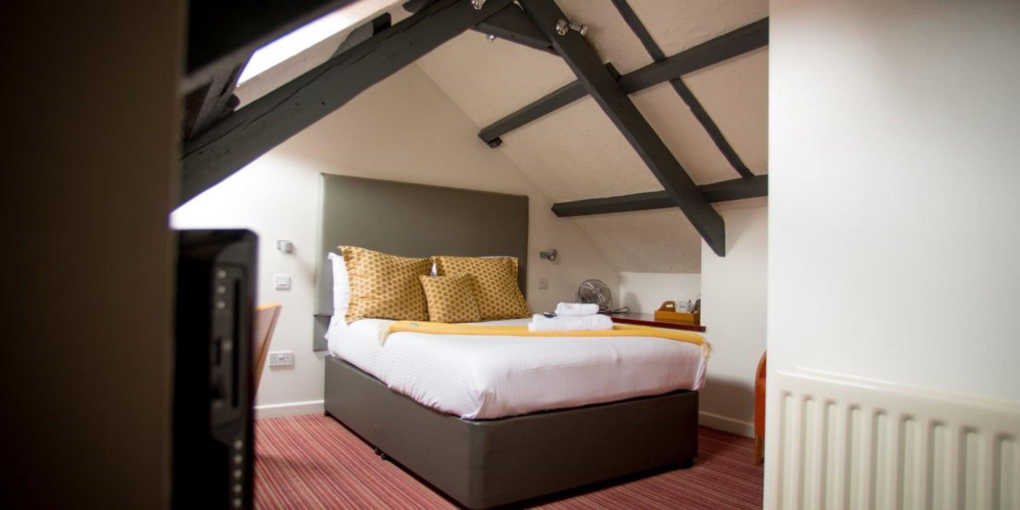 Mannings Hotel 4*